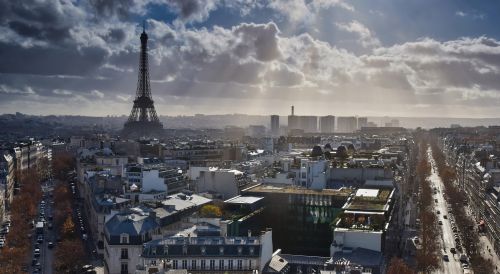 Catella Real Estate kauft Bürogebäude in Paris