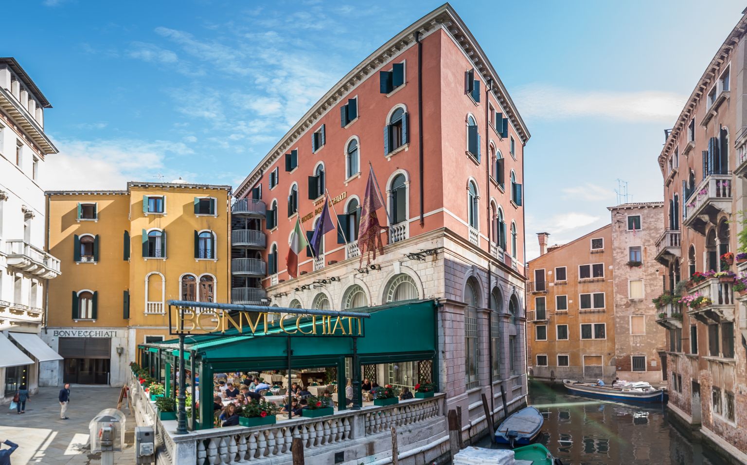 SORAVIA, denkmalneu und ECE kaufen Hotelensemble in Venedig