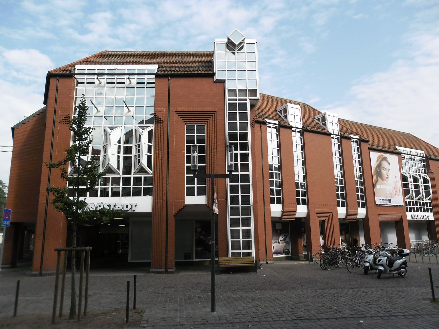 Signa verkauft Karstadt-Immobilie in Münster