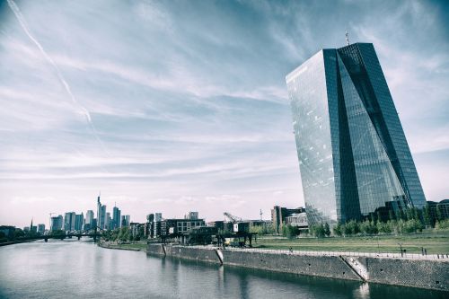 EZB nimmt vor Zinswende Immobilienboom in den Blick