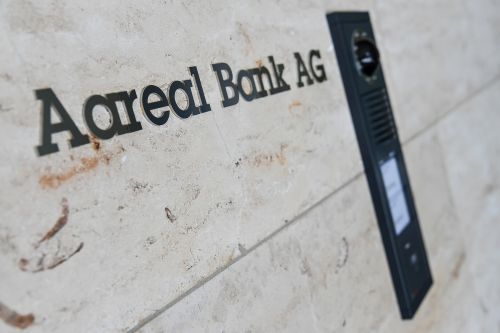 Investoren halten knapp drei Viertel an Aareal Bank