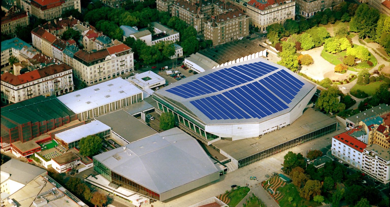 Wien Holding: Riesige Photovoltaikanlage kommt aufs Stadthallendach