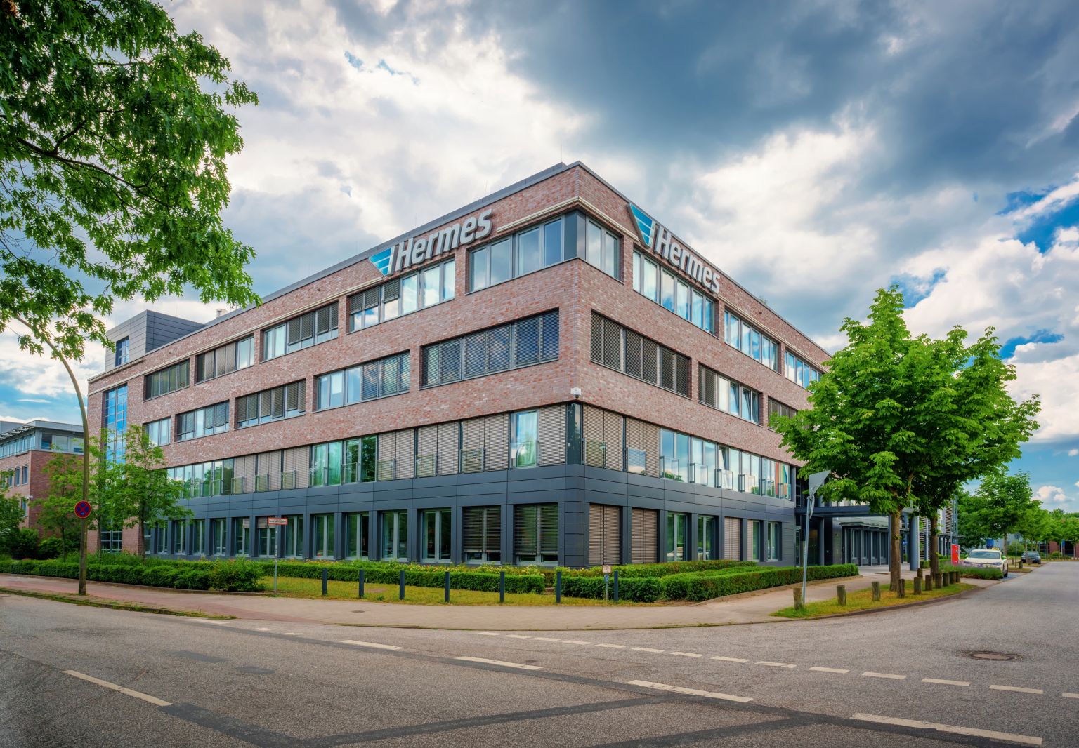 Berenberg Fonds erwirbt Hermes-Unternehmenszentrale in Hamburg