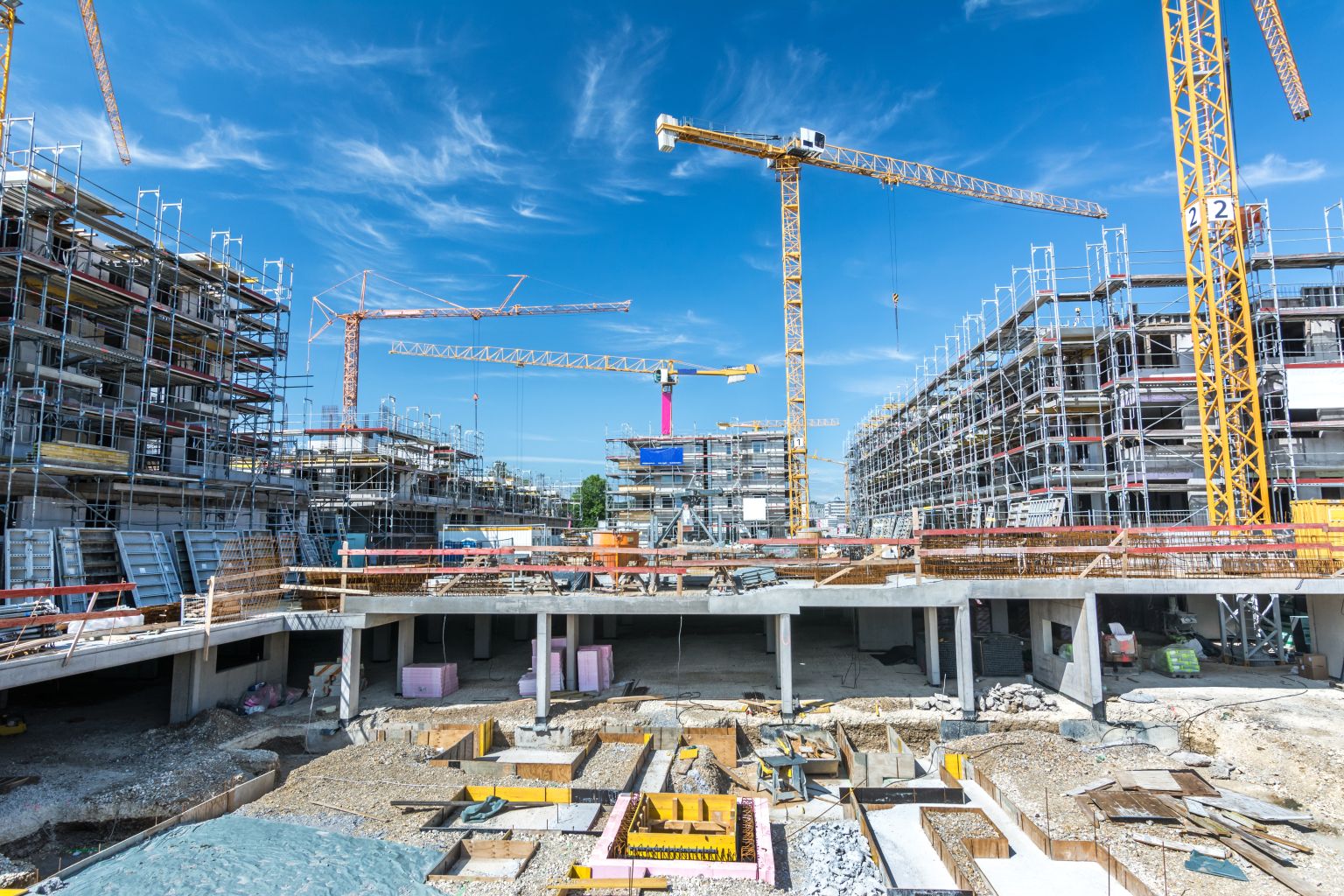 Baugenehmigungen zum Halbjahr in Deutschland gesunken