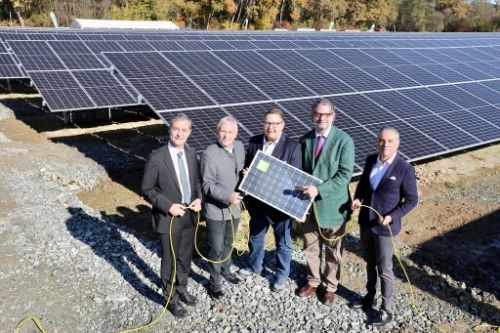 Photovoltaik-Park Neudau geht in Betrieb