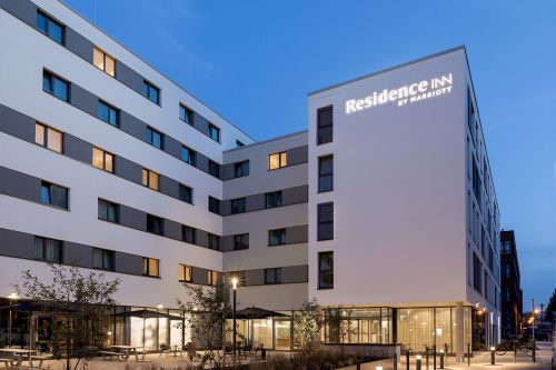 BNP Paribas REIM kauft Hotelneubau in Hamburg-Altona