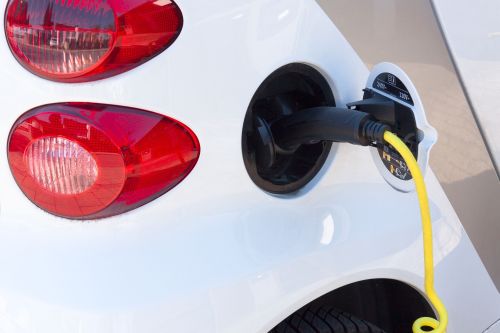 Ölfirmen können E-Ladestellen ab 2023 als CO2-Ersparnis verbuchen