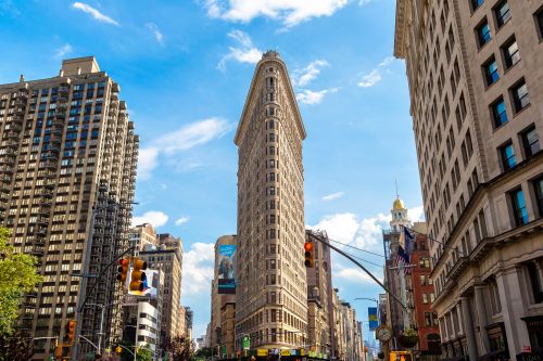 New Yorks "Bügeleisen-Gebäude" für 161 Millionen Dollar versteigert
