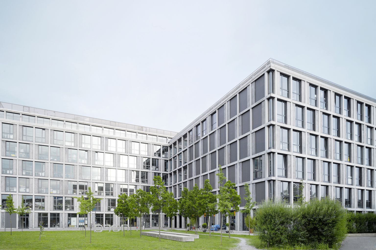 Union Investment verkauft Bürogebäude West-Park in Zürich an Schweizer Immobiliengesellschaft