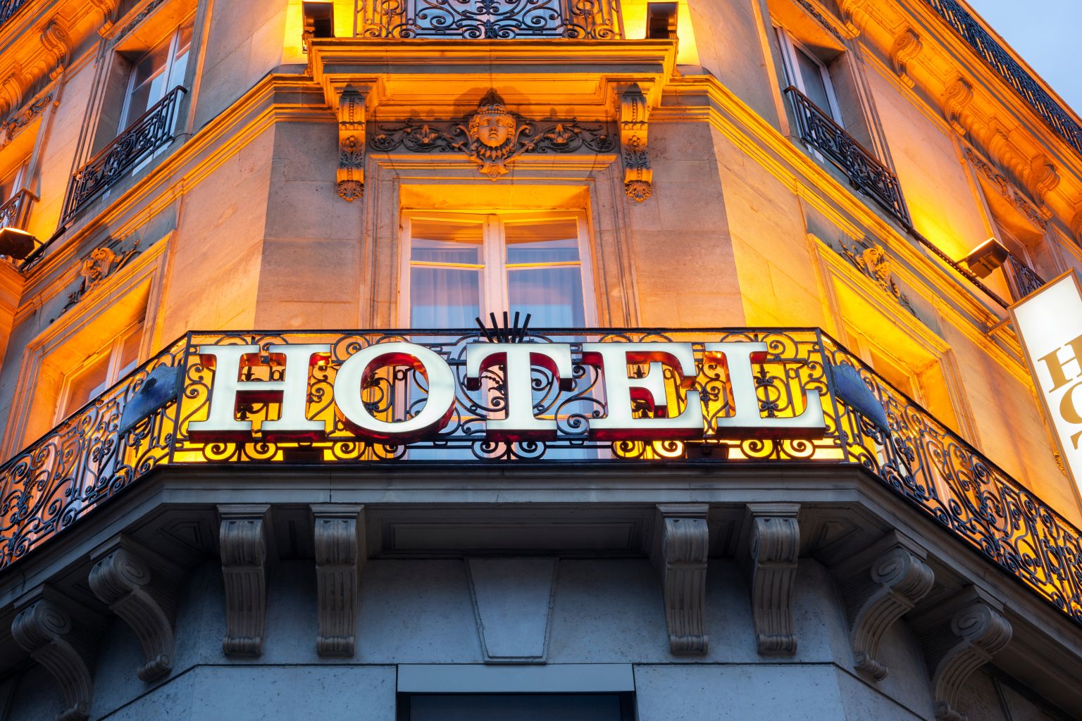 Hotelinvestmentmarkt Deutschland trotz guter Übernachtungsdynamik mit geringem Transaktionsvolumen