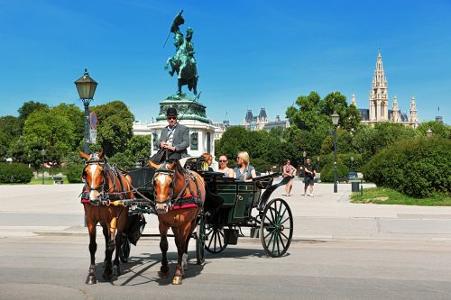 Wiens und Salzburgs Tourismus heuer fast wieder auf Vorkrisen-Niveau