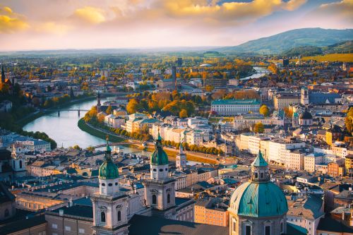 Salzburg: Lebendiger Büro- und Wohnmarkt, große Herausforderungen im Einzelhandel