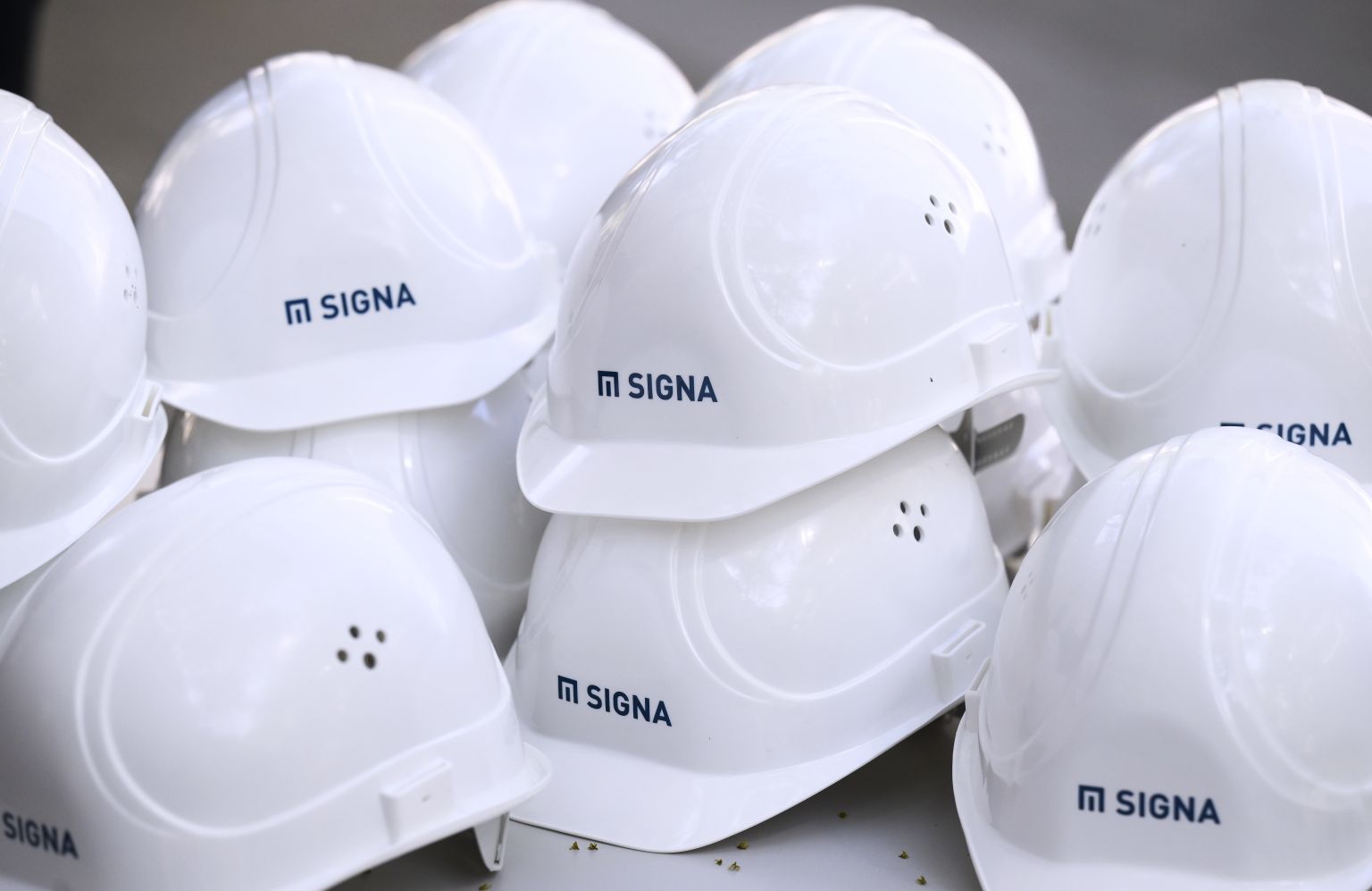 Signa Development - Portfoliowert schmolz von 3 auf 2,1 Mrd. Euro