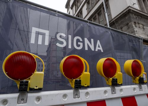 Gesamtforderungen an Signa Holding aktuell bei 7,8 Mrd. Euro