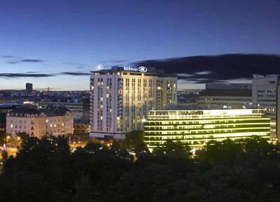 RZB verkauft Hotel Hilton am Stadtpark