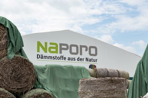 Strabag erwirbt nachhaltigen Dämmstoff-Hersteller Naporo