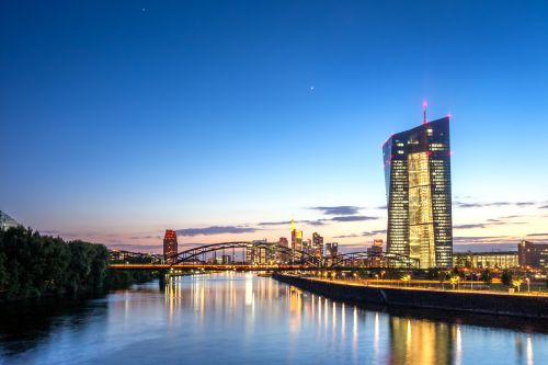 EZB-Protokoll - Währungshüter öffnen Tür für Zinssenkung im Juni