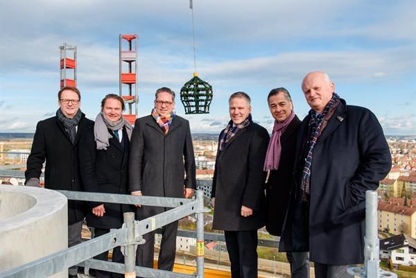 IN-Tower: 6B47 feiert Richtfest für Ingolstadts neues Wahrzeichen