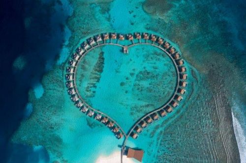 Radisson Blu eröffnet das erste Hotel auf den Malediven
