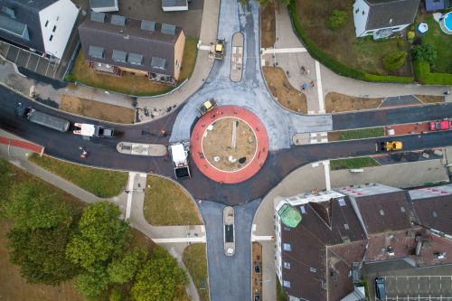 STRABAG baut in Dinslaken Deutschlands ersten luftreinigenden Kreisverkehr